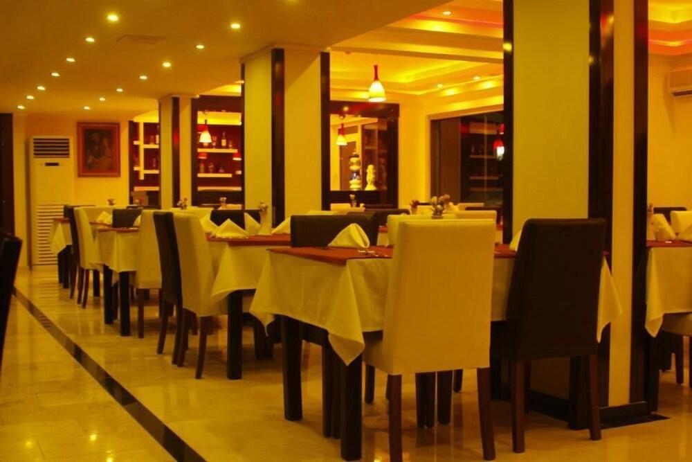 Pekcan Hotel 2*